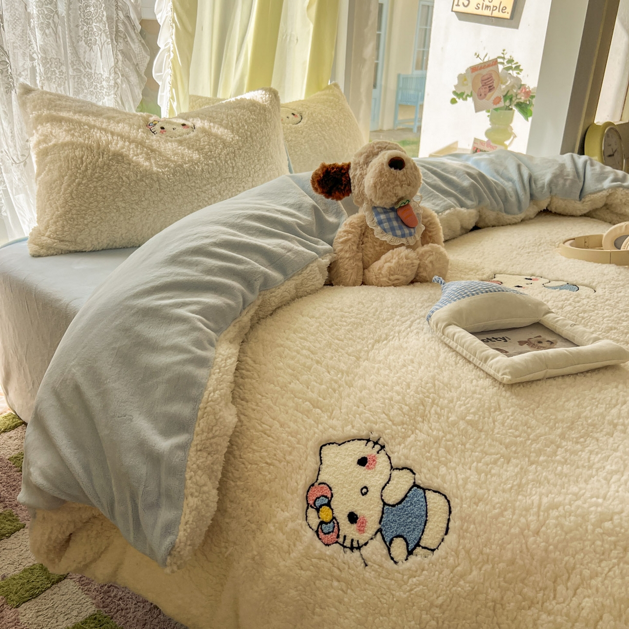 91家纺网 家纺一手货源 找家纺 颜选 2025新款卡通羊羔绒四件套 蝴蝶结猫