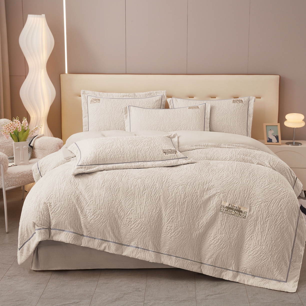 苏木年华 2025新款雕花绒宽边四件套-烟雨星云 烟雨星云-米灰