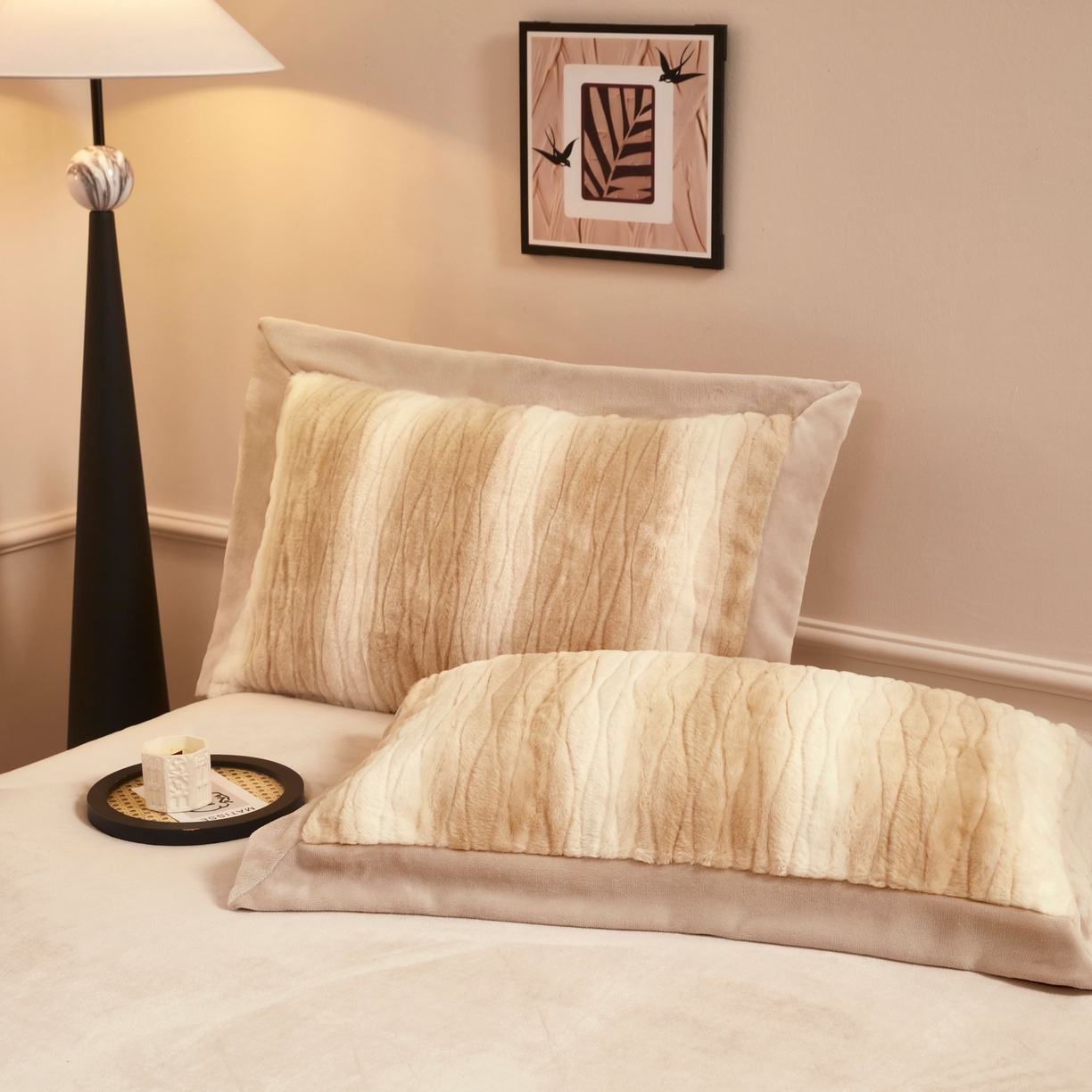 91家纺网 家纺一手货源 找家纺 （总）苏木年华 2025新款兔毛绒双拼雕花绒四件套-卡曼