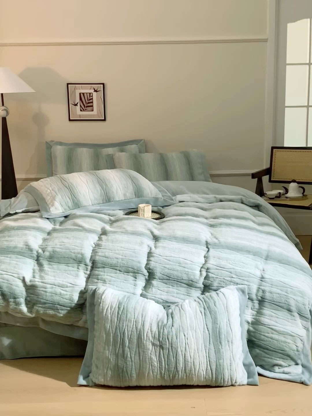 91家纺网 家纺一手货源 找家纺 苏木年华 2025新款兔毛绒双拼雕花绒四件套-卡曼 极光绿