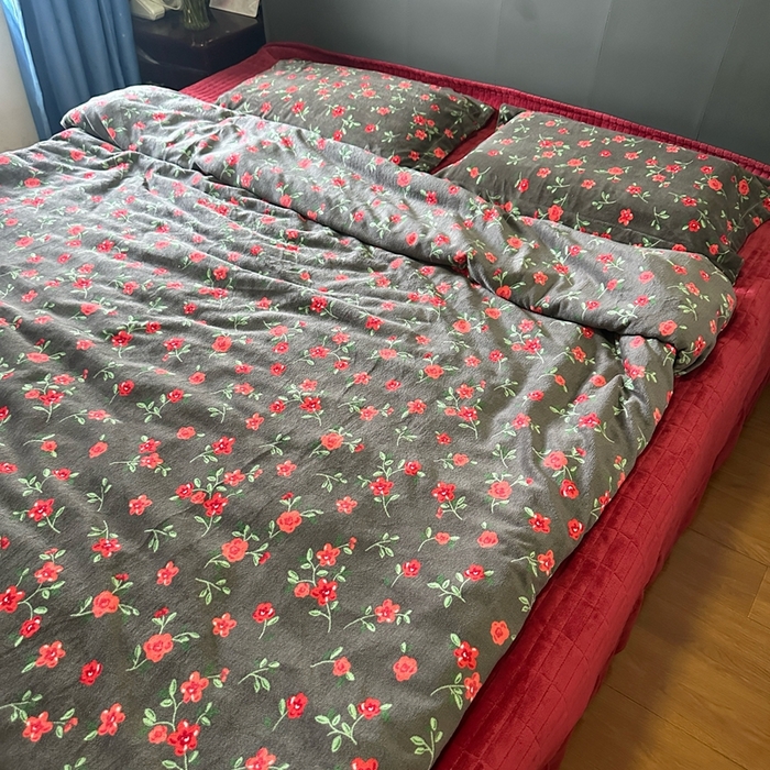 91家纺网 家纺一手货源 找家纺 （总）梦纤绒 2025新款亲肤舒适加厚印花牛奶绒床盖四件套