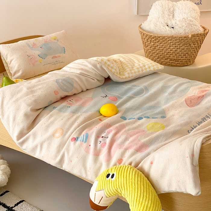 91家纺网 家纺一手货源 找家纺 （总）宝贝优选 2025新款A类卡通数码印幼儿园儿童牛奶绒套件