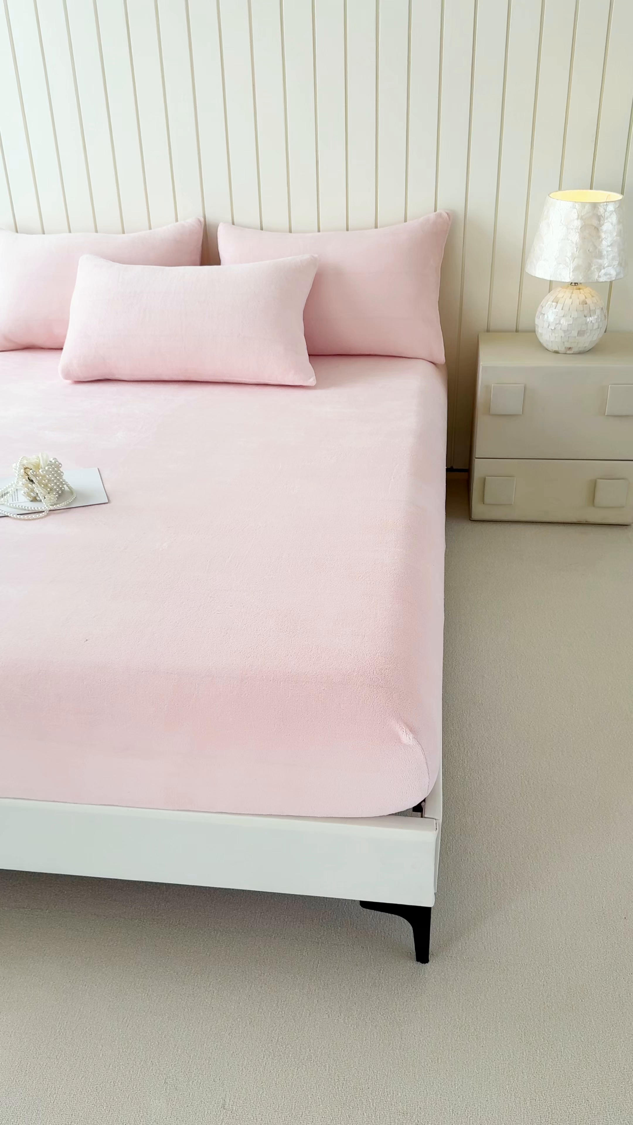 91家纺网 家纺一手货源 找家纺 十一家居 2025新款亲肤舒适高克重恒温亲肤舒适牛奶绒单件床笠单品床笠单床笠系列 冰莓粉