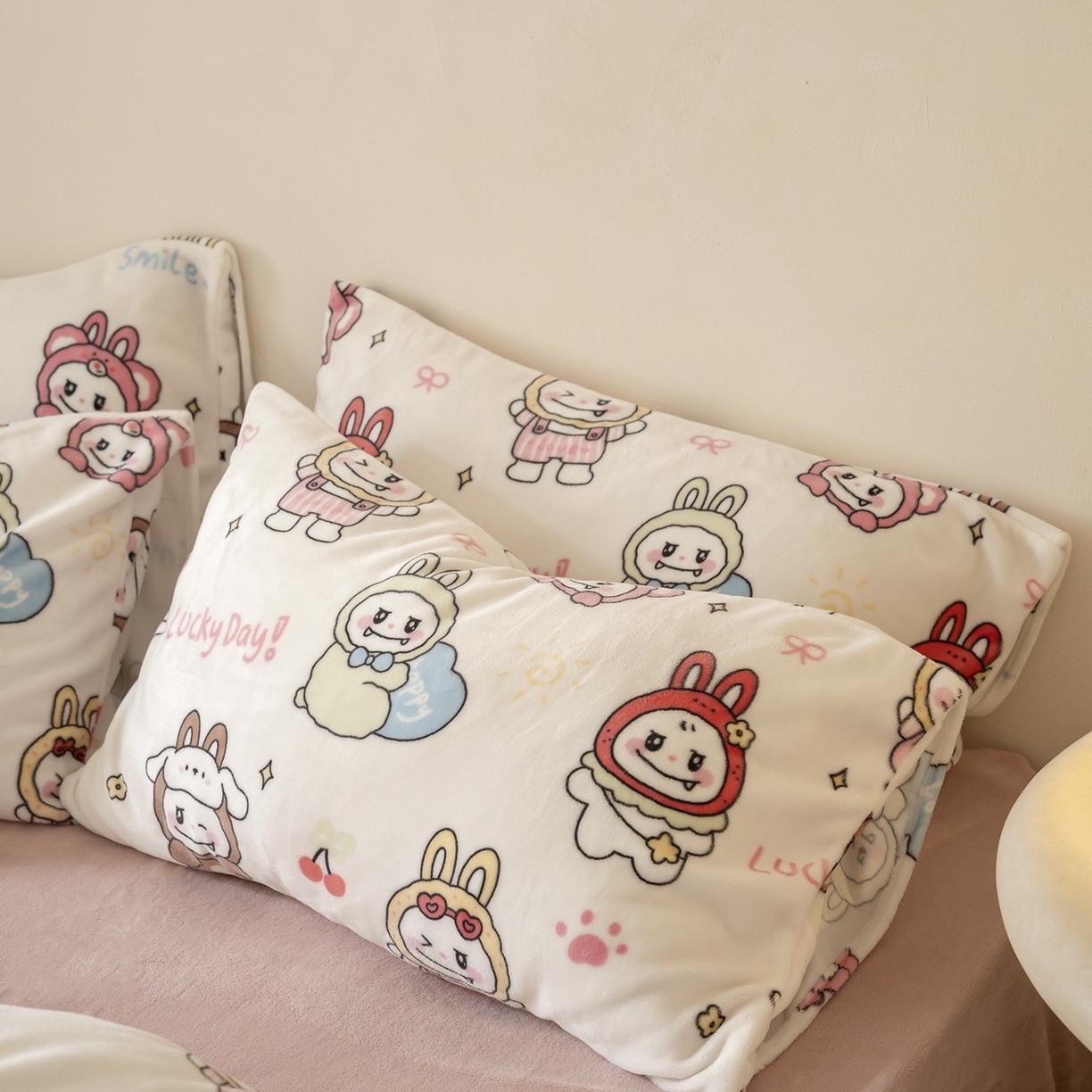 91家纺网 家纺一手货源 找家纺 时光里 2025新款230克印花牛奶绒系列四件套 拉布