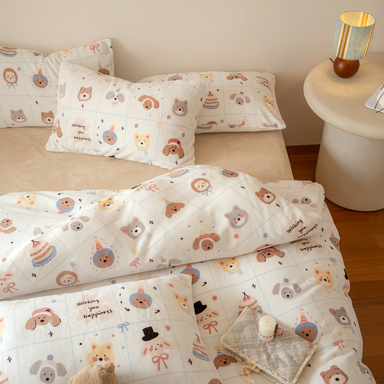 91家纺网 家纺一手货源 找家纺 时光里 2025新款230克印花牛奶绒系列四件套 汪汪小队