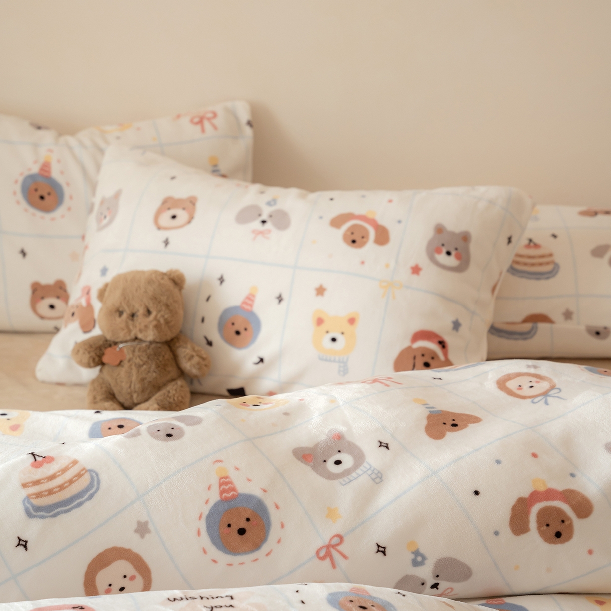 91家纺网 家纺一手货源 找家纺 时光里 2025新款230克印花牛奶绒系列四件套 汪汪小队