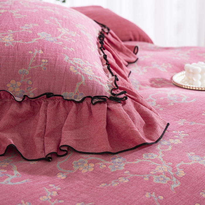 91家纺网 家纺一手货源 找家纺 鲁爱家纺供货 2025新款韩版色织提花四件套 梅醉春秋-粉