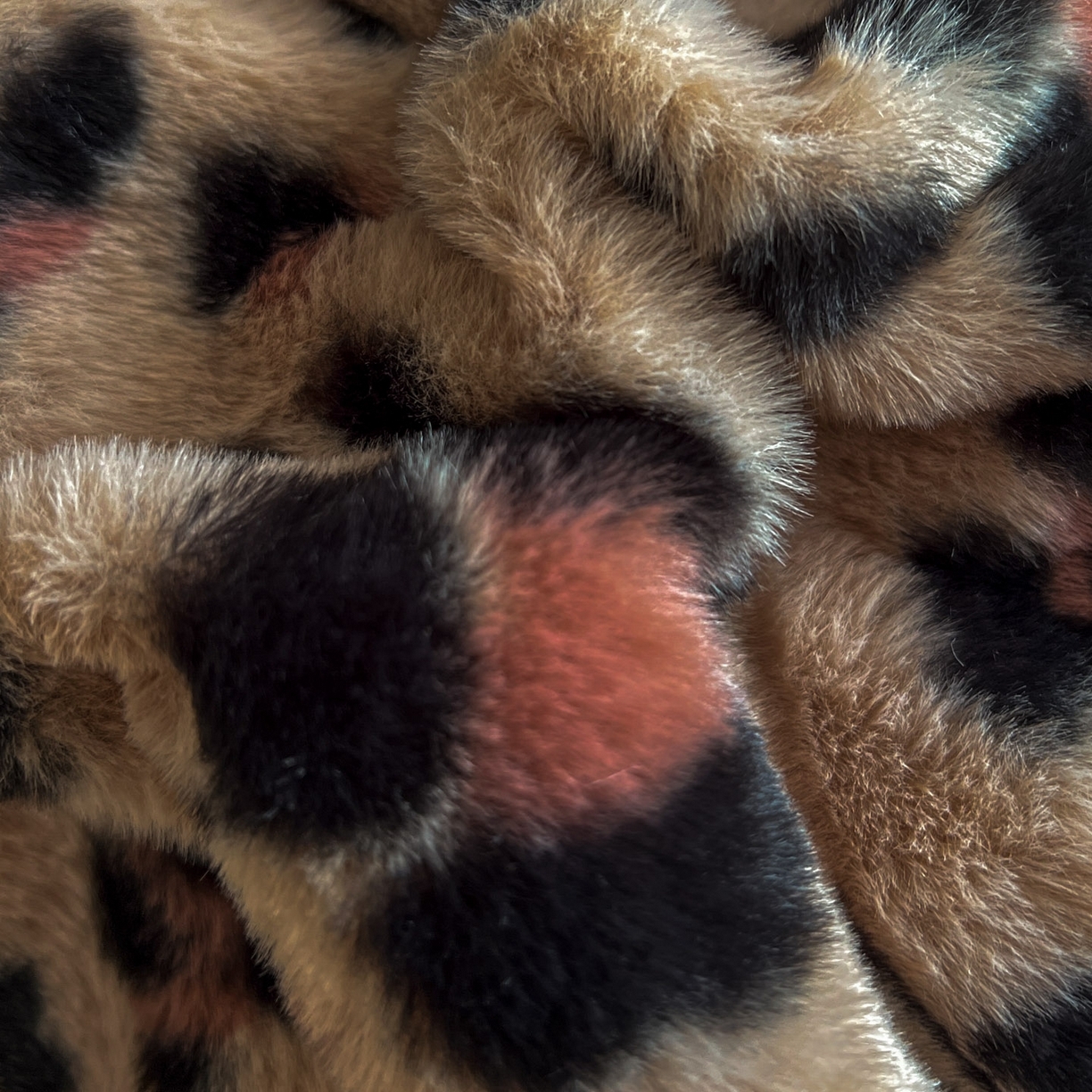 91家纺网 家纺一手货源 找家纺 （总）满座家居 2025新款高克重兔毛绒保暖印花四件套