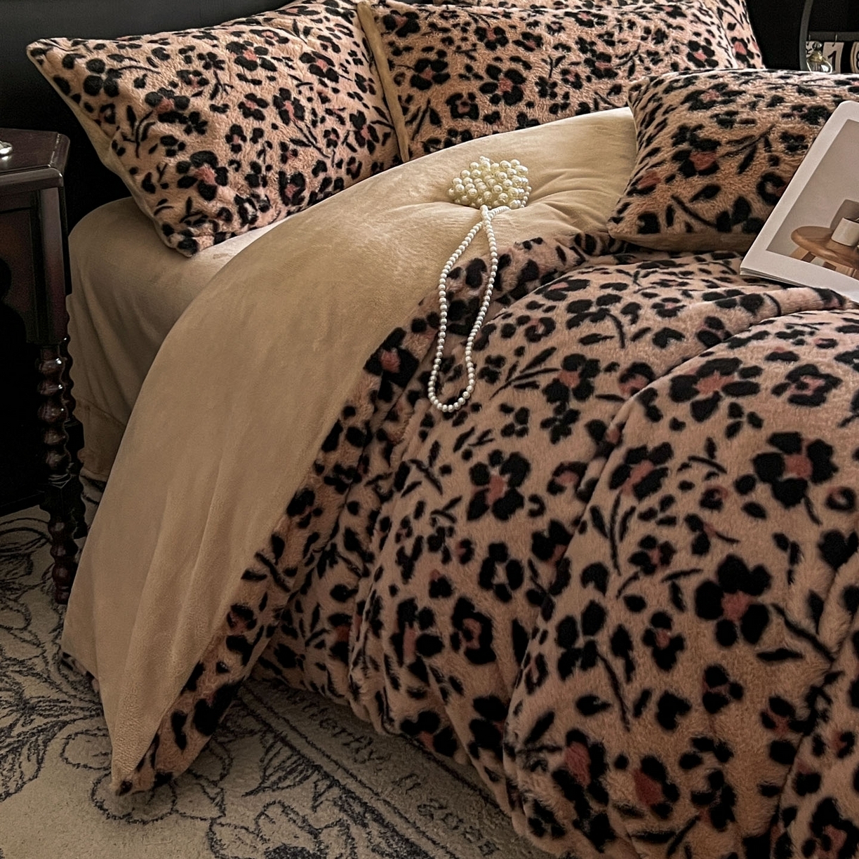 91家纺网 家纺一手货源 找家纺 （总）满座家居 2025新款高克重兔毛绒保暖印花四件套