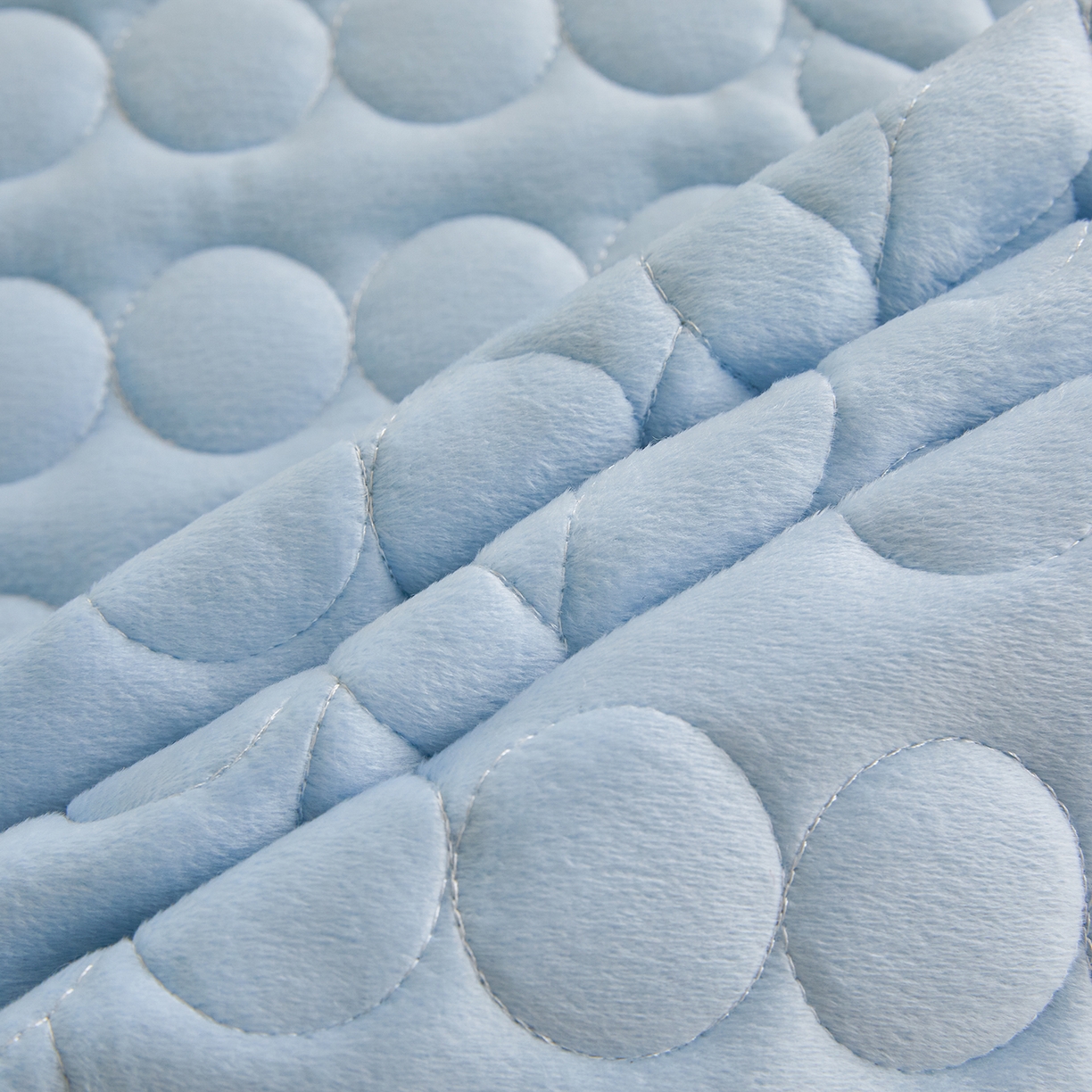 91家纺网 家纺一手货源 找家纺 希廷顿 2025新款保暖水晶绒宿舍床护垫 天空蓝