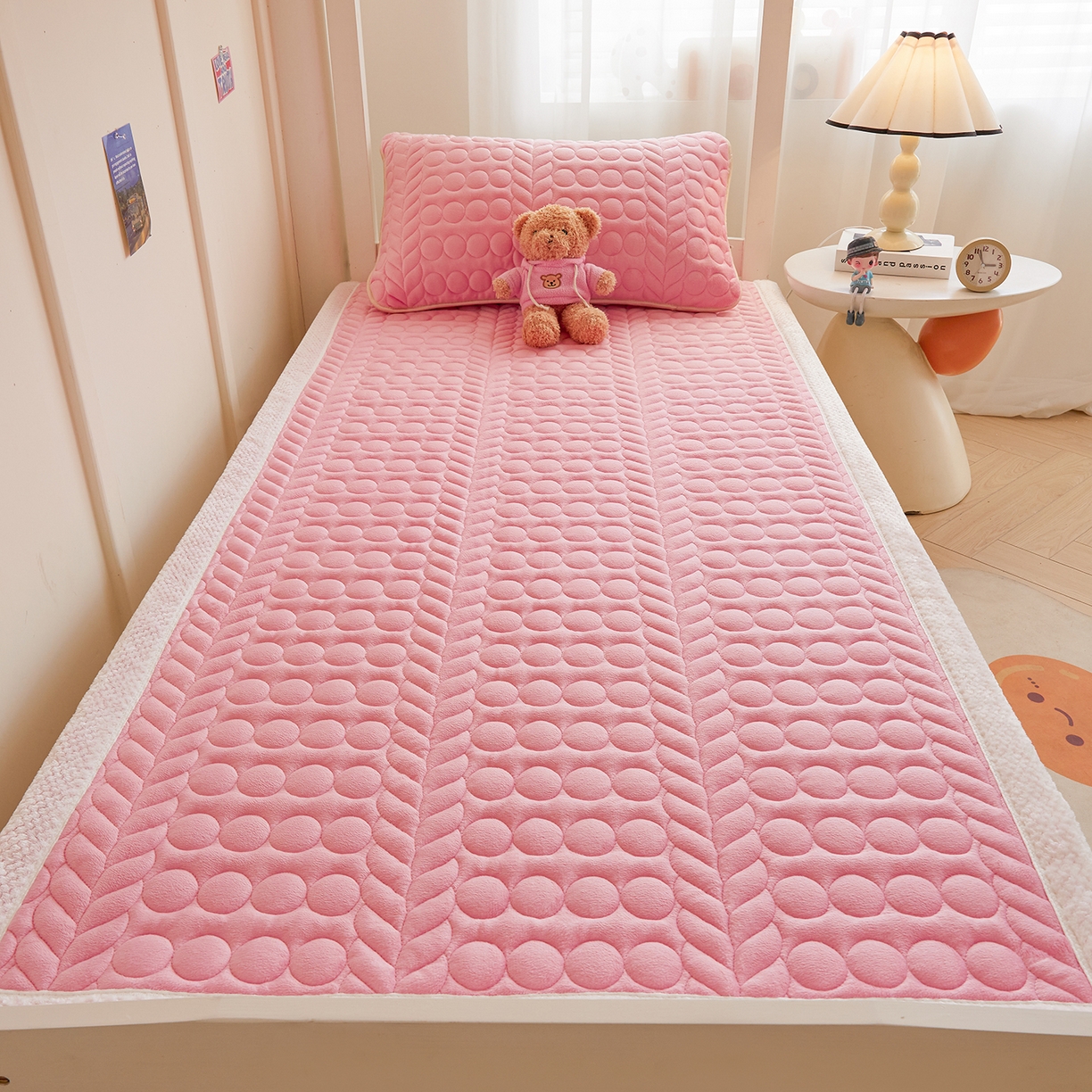 91家纺网 家纺一手货源 找家纺 （总）希廷顿 2025新款保暖水晶绒宿舍床护垫