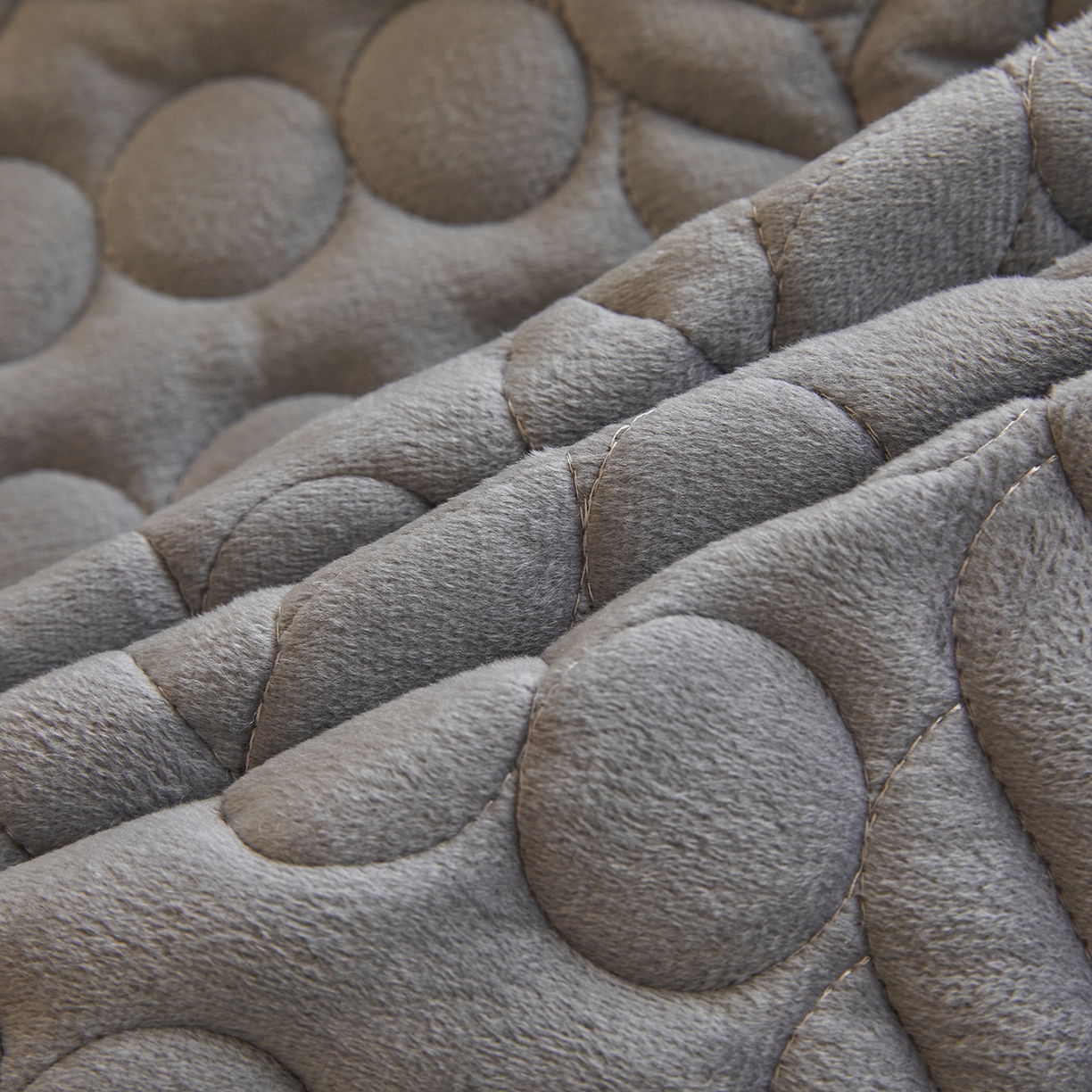 91家纺网 家纺一手货源 找家纺 希廷顿 2025新款保暖水晶绒宿舍床护垫 高级灰