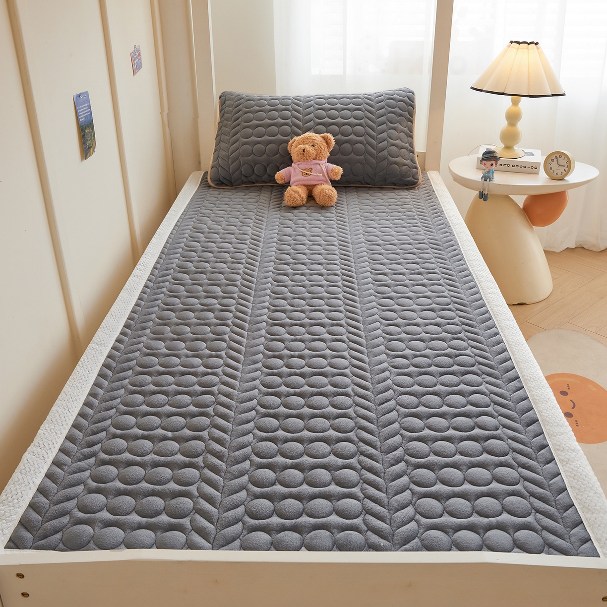 91家纺网 家纺一手货源 找家纺 （总）希廷顿 2025新款保暖水晶绒宿舍床护垫