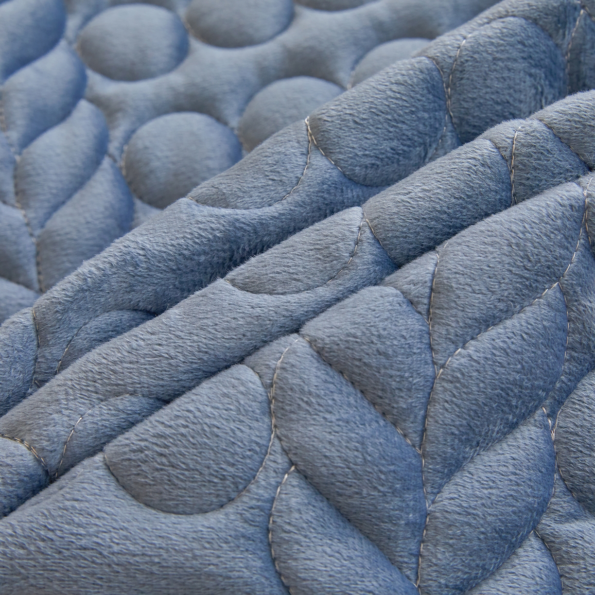 91家纺网 家纺一手货源 找家纺 希廷顿 2025新款保暖水晶绒宿舍床护垫 宾利蓝