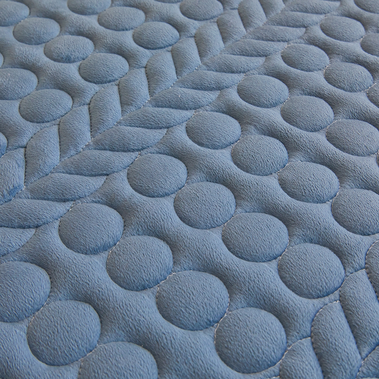 91家纺网 家纺一手货源 找家纺 希廷顿 2025新款保暖水晶绒宿舍床护垫 宾利蓝