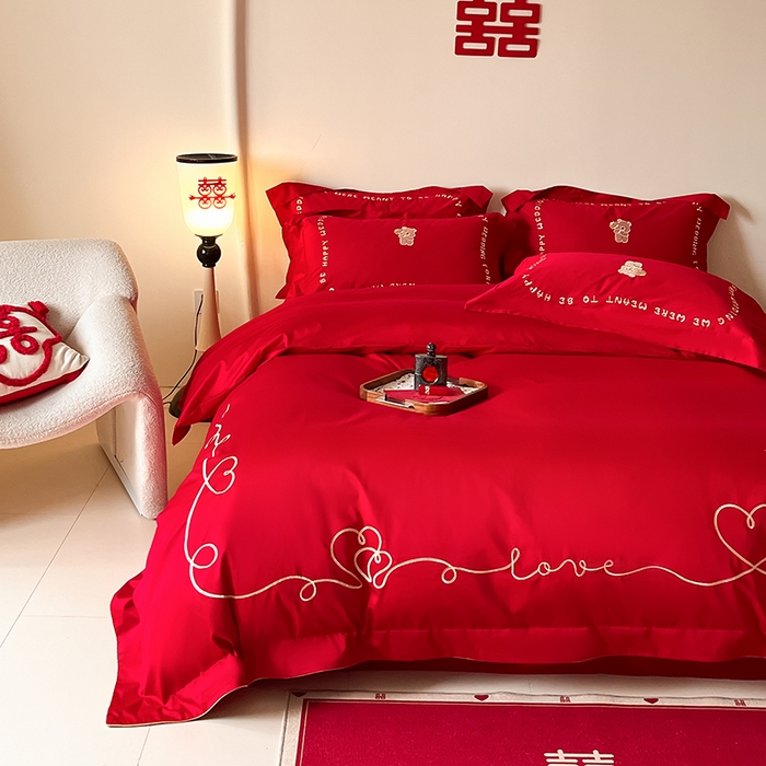 91家纺网 家纺一手货源 找家纺 置顶家纺 2025新款亲肤磨毛刺绣婚庆四件套系列-实拍 恩爱-大红