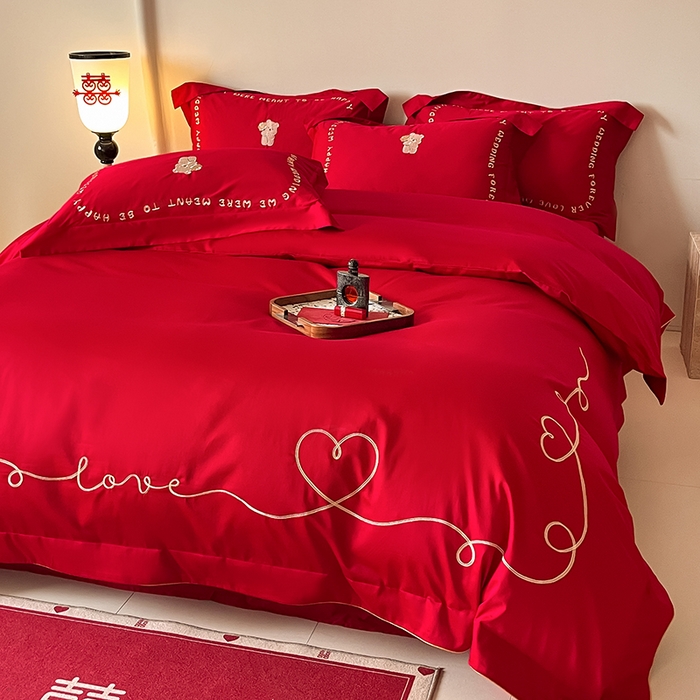 91家纺网 家纺一手货源 找家纺 置顶家纺 2025新款亲肤磨毛刺绣婚庆四件套系列-实拍 恩爱-大红