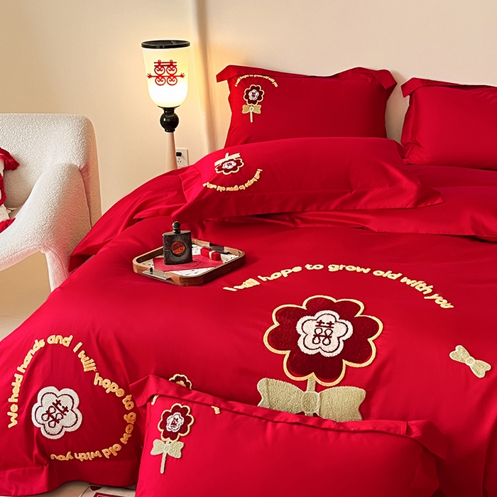 91家纺网 家纺一手货源 找家纺 置顶家纺 2025新款亲肤磨毛刺绣婚庆四件套系列-实拍 合美-大红