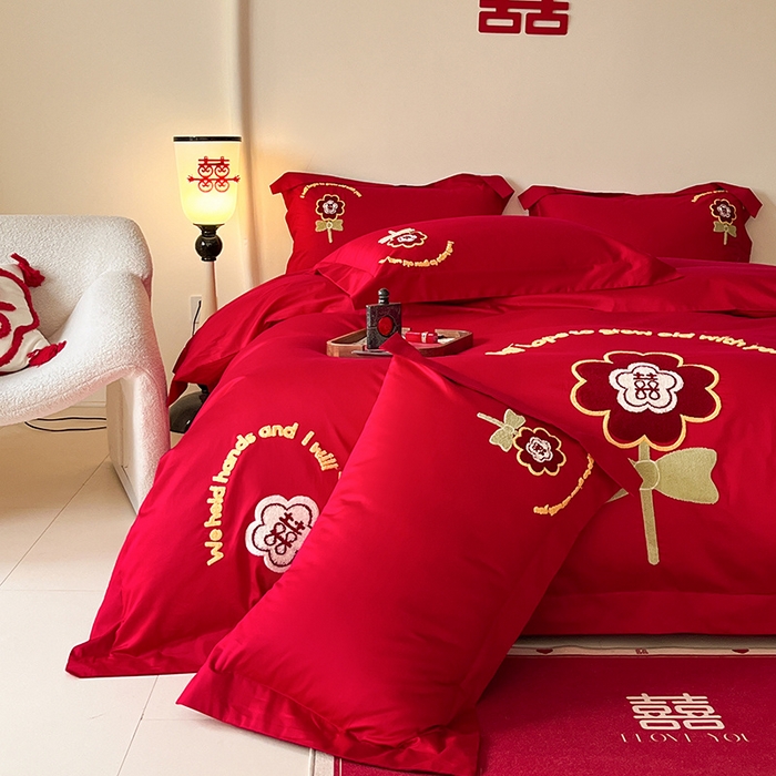 91家纺网 家纺一手货源 找家纺 置顶家纺 2025新款亲肤磨毛刺绣婚庆四件套系列-实拍 合美-大红