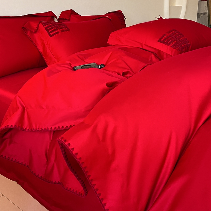 91家纺网 家纺一手货源 找家纺 置顶家纺 2025新款亲肤磨毛刺绣婚庆四件套系列-实拍 欢喜.喜乐-大红