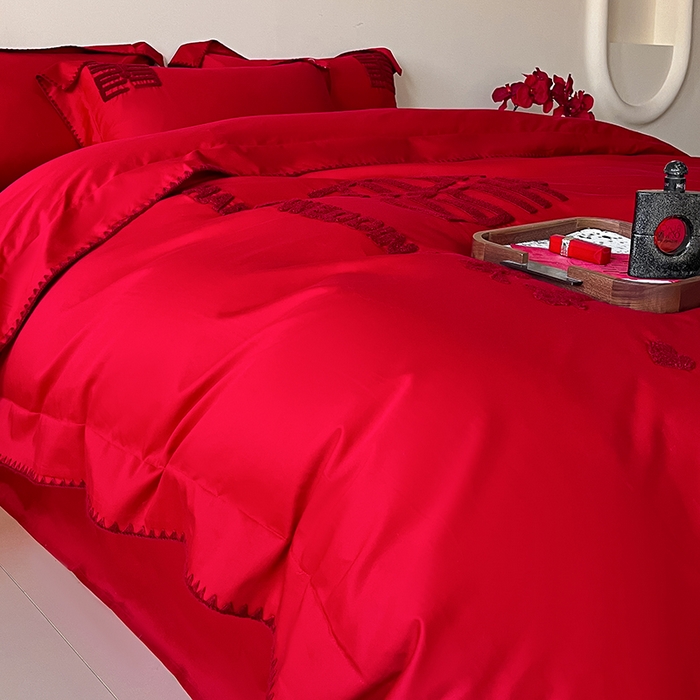 91家纺网 家纺一手货源 找家纺 置顶家纺 2025新款亲肤磨毛刺绣婚庆四件套系列-实拍 欢喜.喜乐-大红