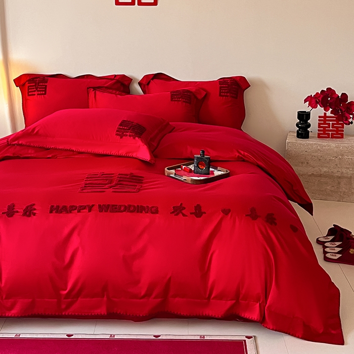 91家纺网 家纺一手货源 找家纺 置顶家纺 2025新款亲肤磨毛刺绣婚庆四件套系列-实拍 欢喜.喜乐-大红