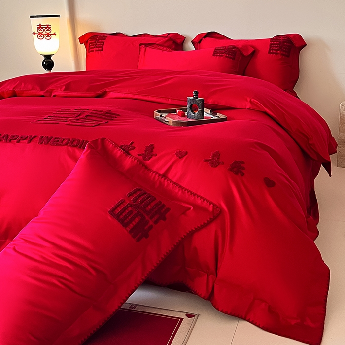 91家纺网 家纺一手货源 找家纺 置顶家纺 2025新款亲肤磨毛刺绣婚庆四件套系列-实拍 欢喜.喜乐-大红