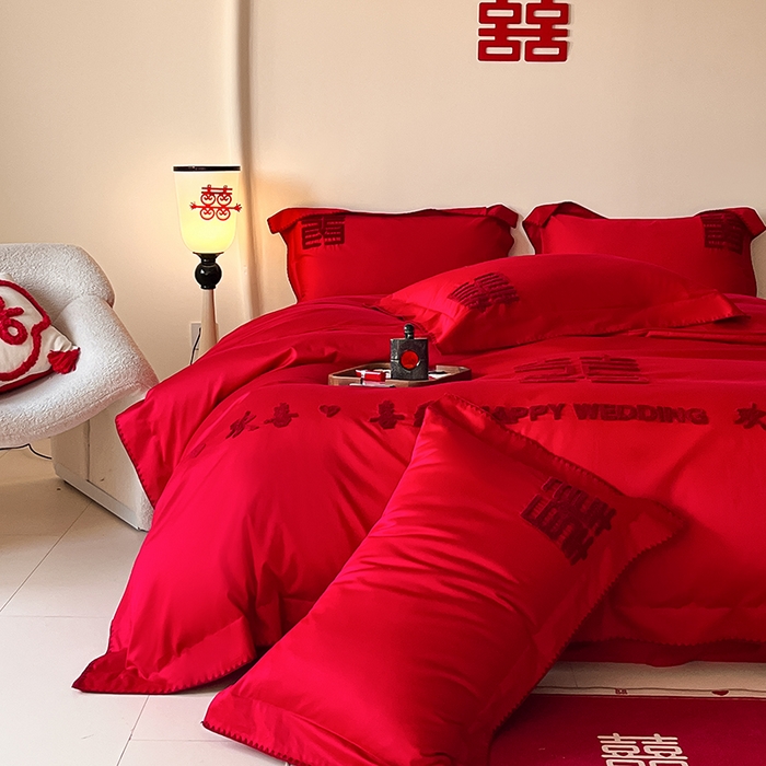 91家纺网 家纺一手货源 找家纺 置顶家纺 2025新款亲肤磨毛刺绣婚庆四件套系列-实拍 欢喜.喜乐-大红