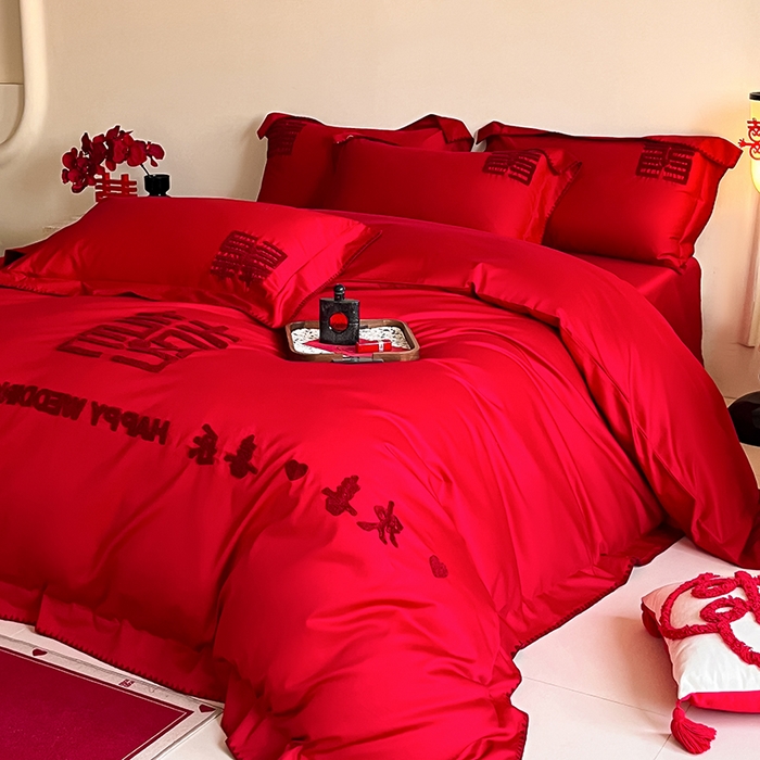 91家纺网 家纺一手货源 找家纺 置顶家纺 2025新款亲肤磨毛刺绣婚庆四件套系列-实拍 欢喜.喜乐-大红