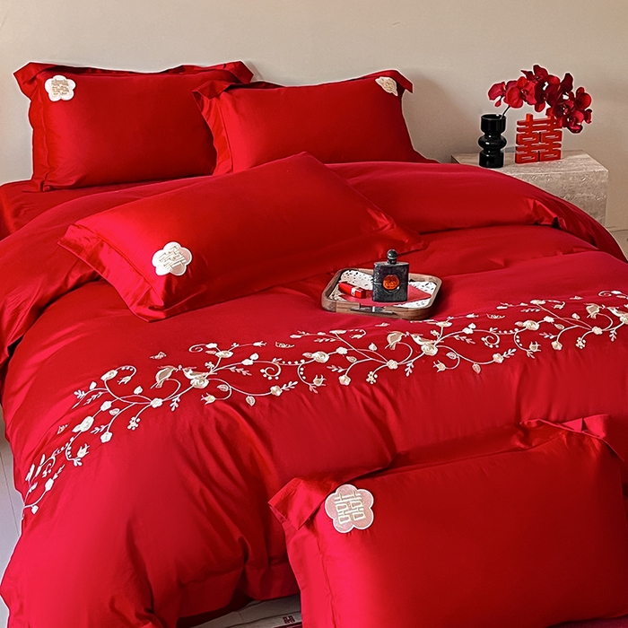 91家纺网 家纺一手货源 找家纺 置顶家纺 2025新款亲肤磨毛刺绣婚庆四件套系列-实拍 金玉满堂-大红