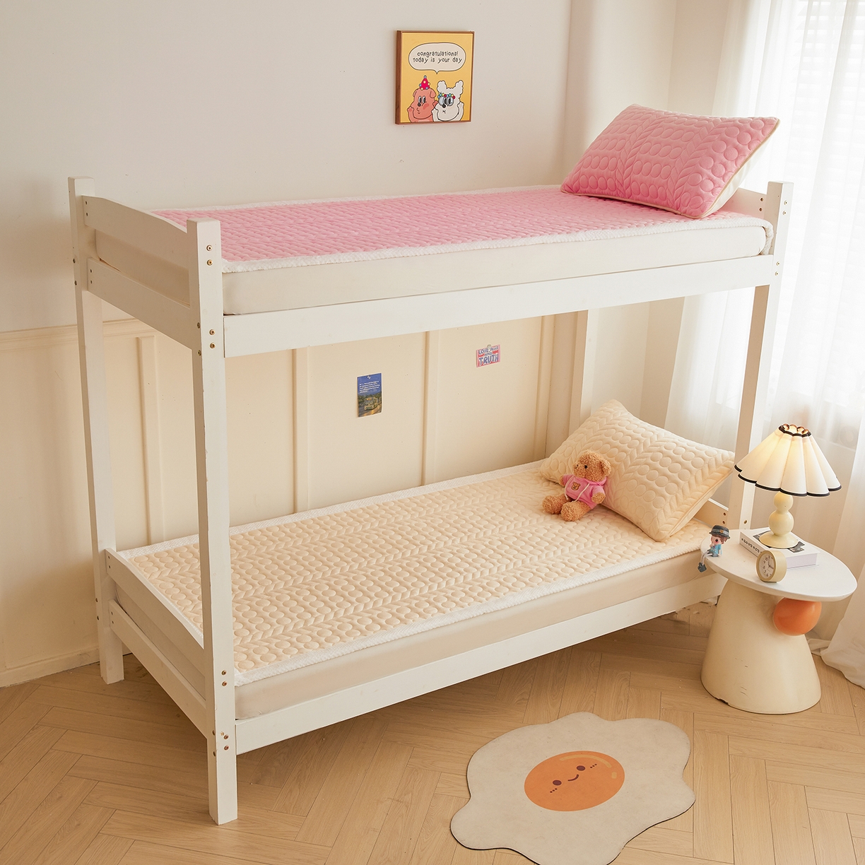 91家纺网 家纺一手货源 找家纺 希廷顿 2025新款保暖水晶绒宿舍床护垫 奶咖色