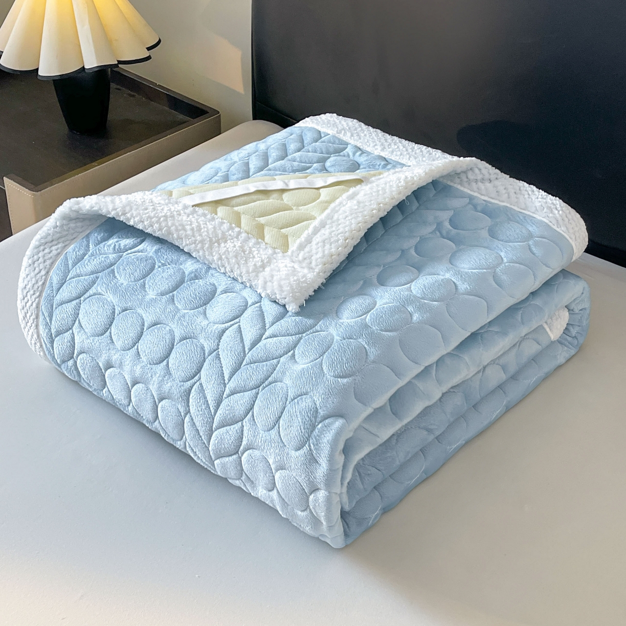 91家纺网 家纺一手货源 找家纺 希廷顿 2025新款加厚水晶绒床护垫 天空蓝