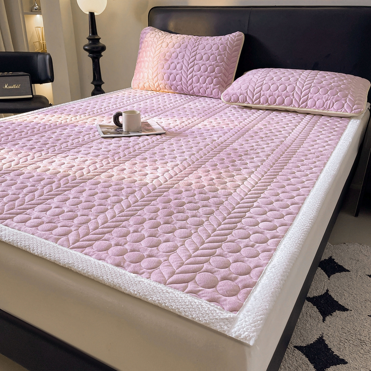 91家纺网 家纺一手货源 找家纺 希廷顿 2025新款加厚水晶绒床护垫 香芋紫