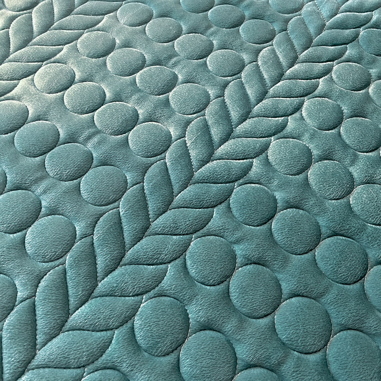 91家纺网 家纺一手货源 找家纺 希廷顿 2025新款加厚水晶绒床护垫 藏青色