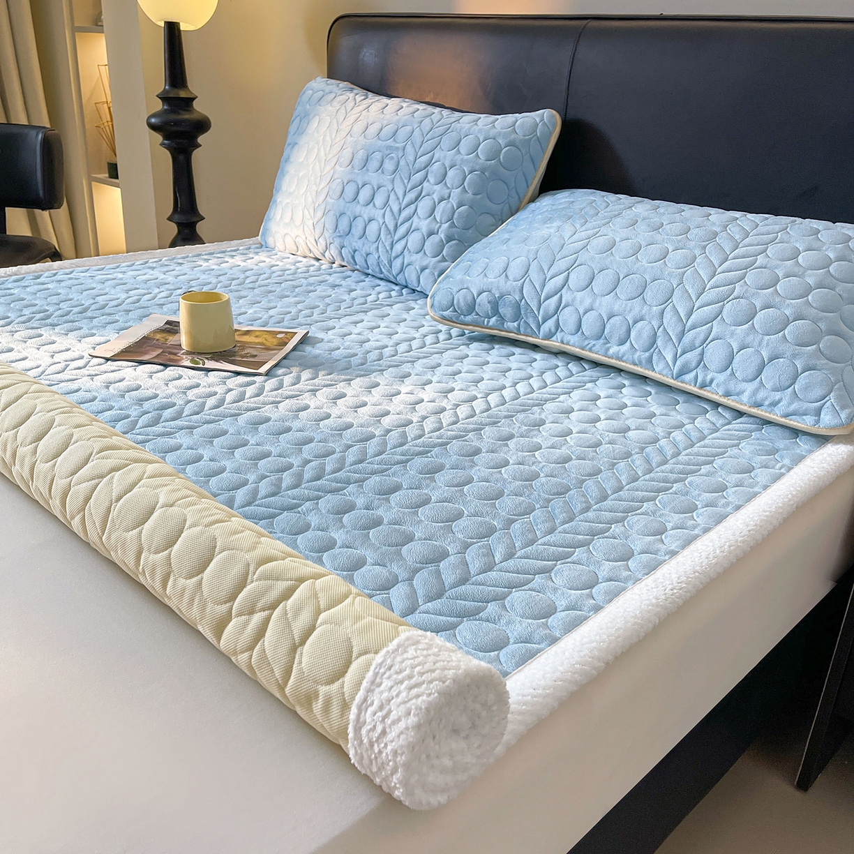 91家纺网 家纺一手货源 找家纺 希廷顿 2025新款加厚水晶绒床护垫 天空蓝