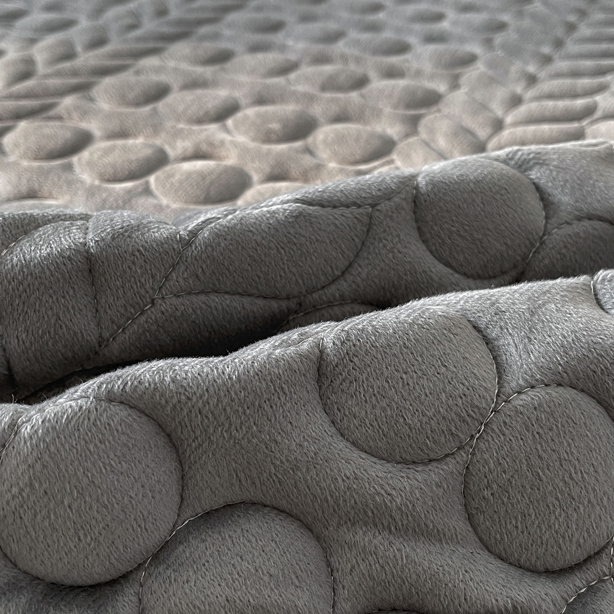 91家纺网 家纺一手货源 找家纺 希廷顿 2025新款加厚水晶绒床护垫 高级灰