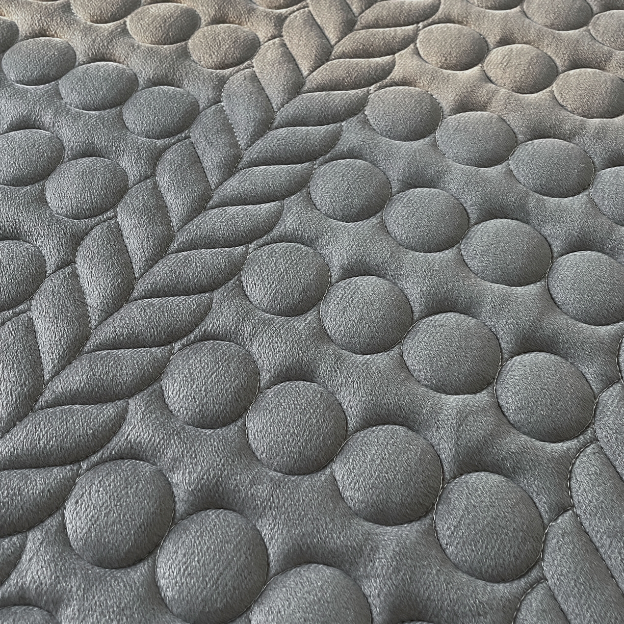 91家纺网 家纺一手货源 找家纺 希廷顿 2025新款加厚水晶绒床护垫 高级灰