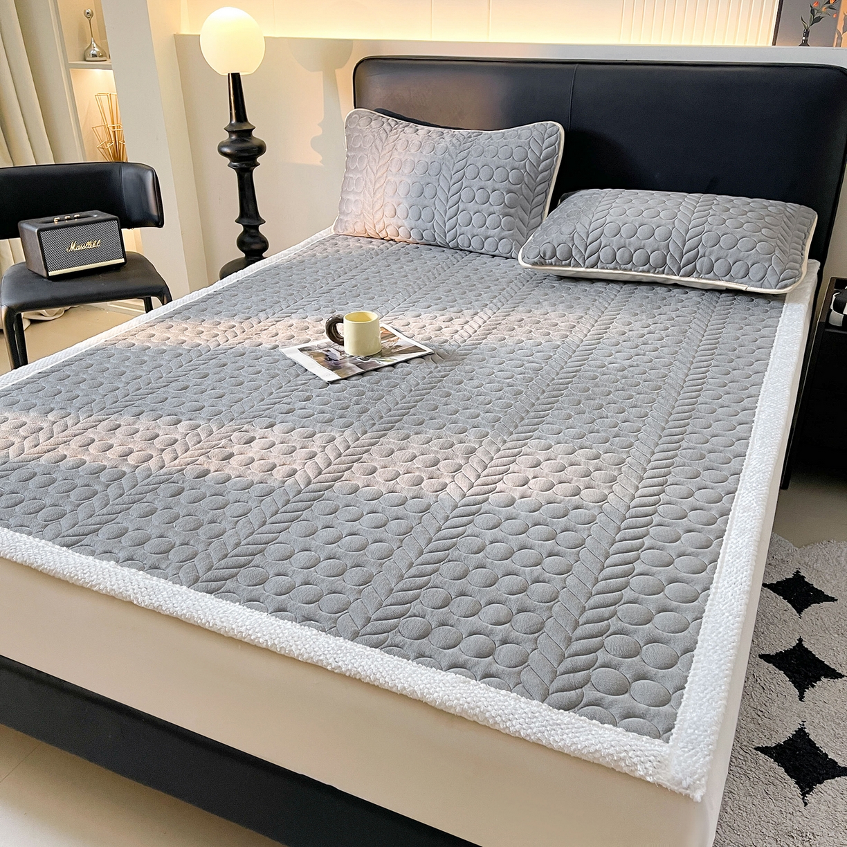 91家纺网 家纺一手货源 找家纺 希廷顿 2025新款加厚水晶绒床护垫 绅士灰