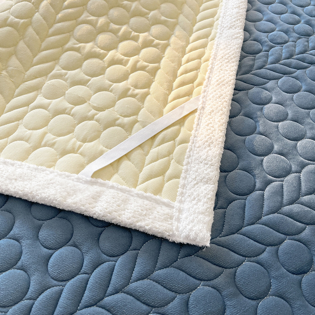 91家纺网 家纺一手货源 找家纺 （总）希廷顿 2025新款加厚水晶绒床护垫