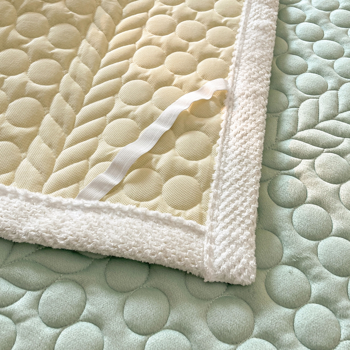 91家纺网 家纺一手货源 找家纺 希廷顿 2025新款加厚水晶绒床护垫 薄荷绿