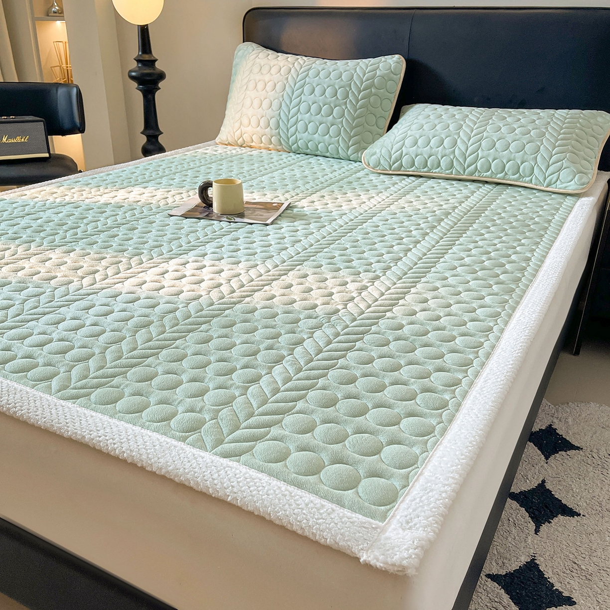 91家纺网 家纺一手货源 找家纺 希廷顿 2025新款加厚水晶绒床护垫 薄荷绿