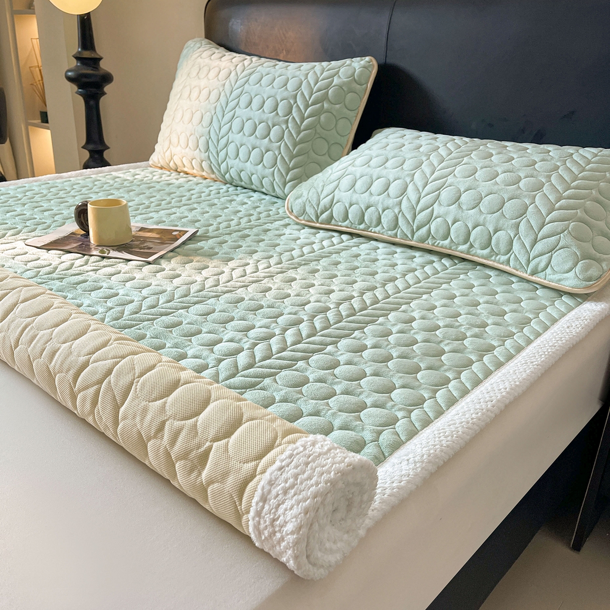 91家纺网 家纺一手货源 找家纺 希廷顿 2025新款加厚水晶绒床护垫 薄荷绿