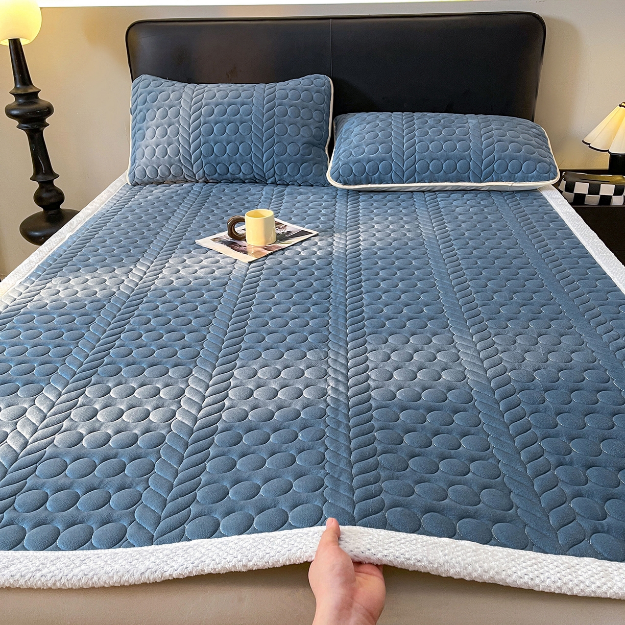 91家纺网 家纺一手货源 找家纺 （总）希廷顿 2025新款加厚水晶绒床护垫