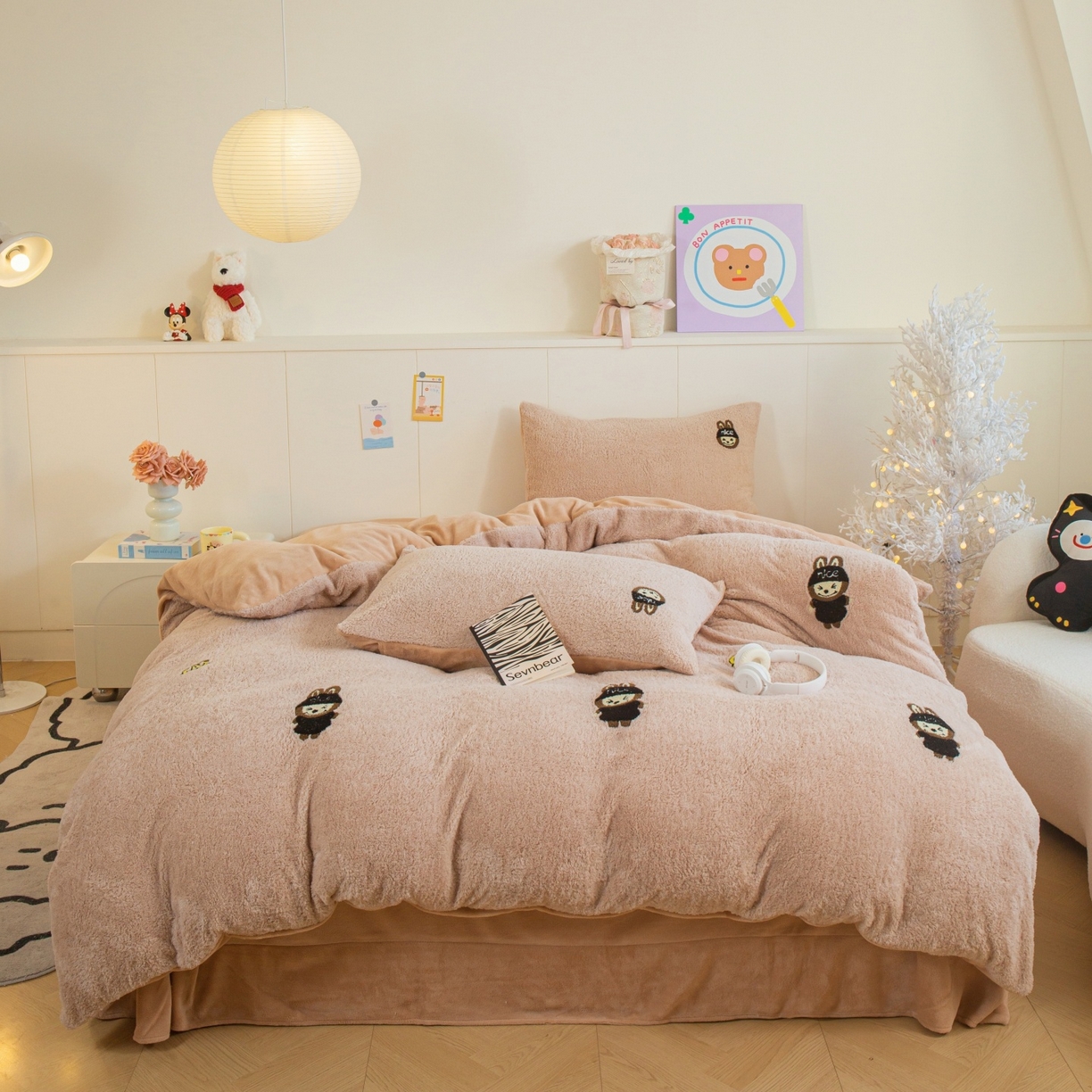 91家纺网 家纺一手货源 找家纺 庭笙 2025新款高克重泰迪绒毛巾刺绣牛奶绒四件套 bubu-奶咖