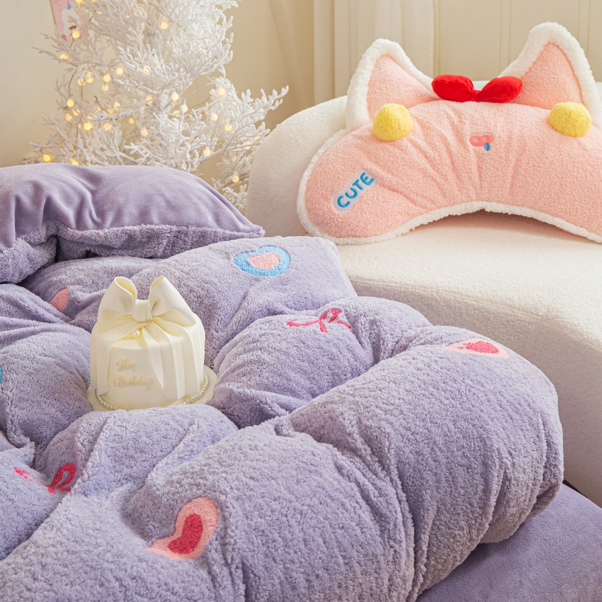 91家纺网 家纺一手货源 找家纺 庭笙 2025新款高克重泰迪绒毛巾刺绣牛奶绒四件套 爱心-紫