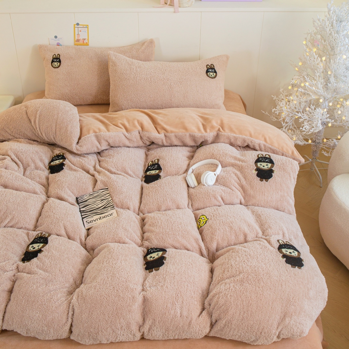 91家纺网 家纺一手货源 找家纺 （总）庭笙 2025新款高克重泰迪绒毛巾刺绣牛奶绒四件套