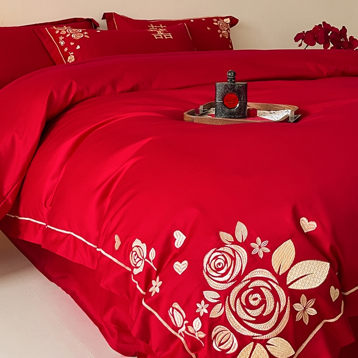 91家纺网 家纺一手货源 找家纺 置顶家纺 2025新款亲肤磨毛刺绣婚庆四件套系列-实拍 天生一对-大红