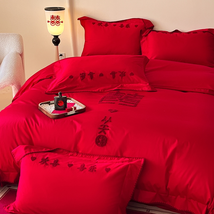 91家纺网 家纺一手货源 找家纺 置顶家纺 2025新款亲肤磨毛刺绣婚庆四件套系列-实拍 喜从天降-大红