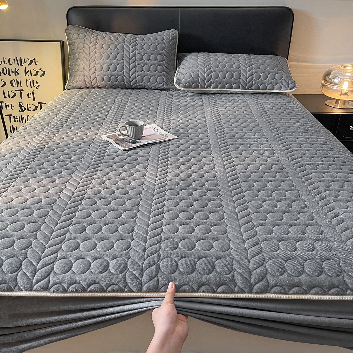 91家纺网 家纺一手货源 找家纺 希廷顿 2025新款速热水晶绒床笠 高级灰