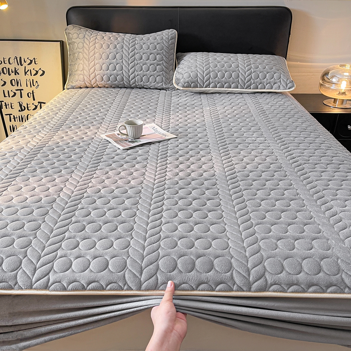 91家纺网 家纺一手货源 找家纺 希廷顿 2025新款速热水晶绒床笠 绅士灰